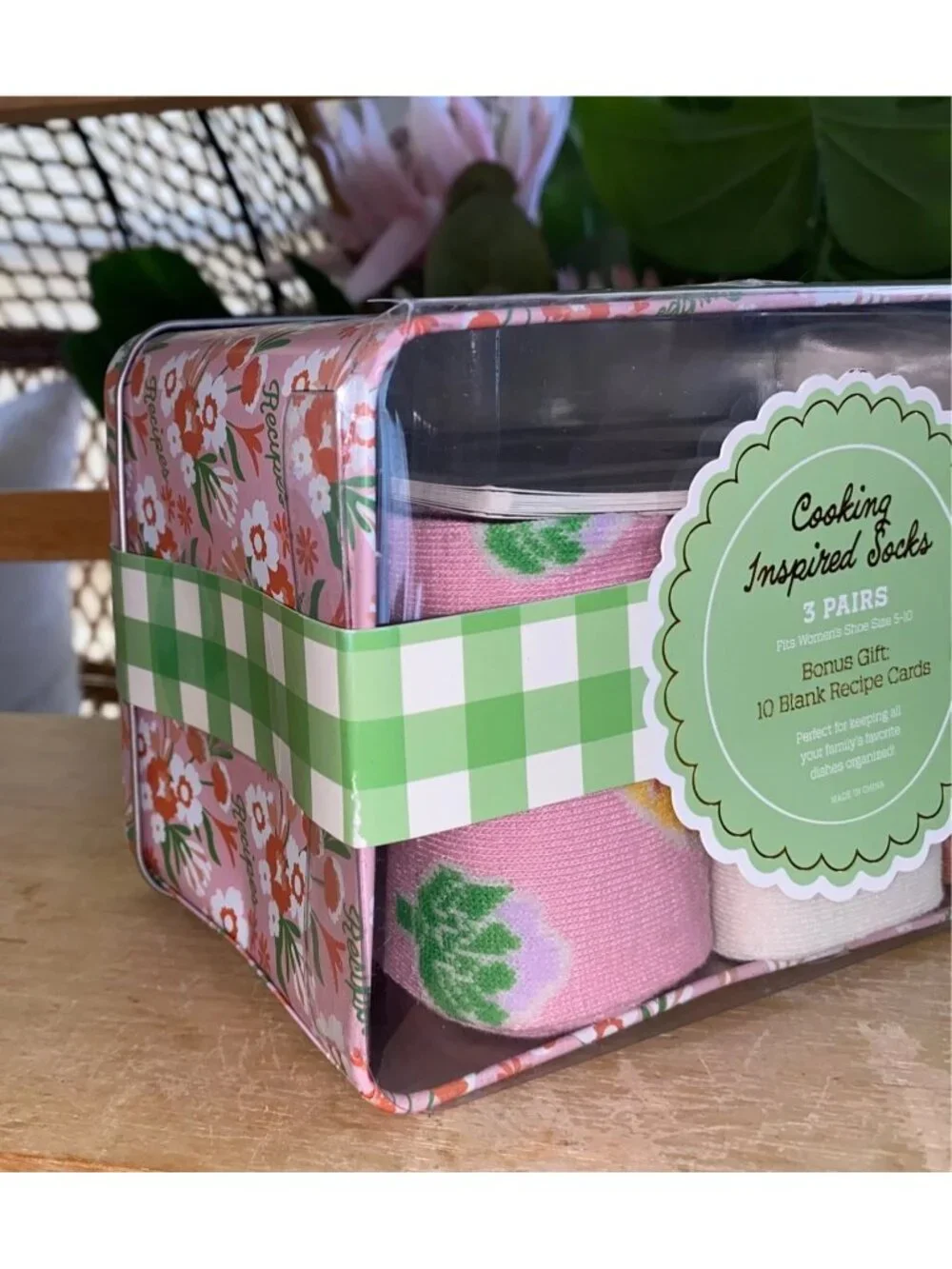 Cooking-inspired Socks & Recipe Card Gift Set